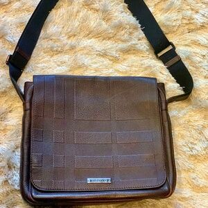 Authentic BURBERRY Emmett Messenger Bag